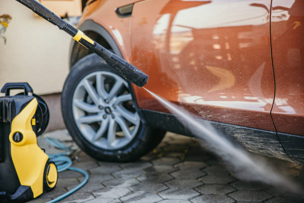 Best Roof Power Washing Services  in Mcewen, TN